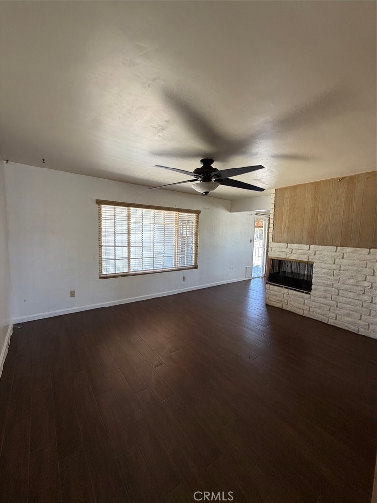 2608 Blackstone Court Property Photo 4