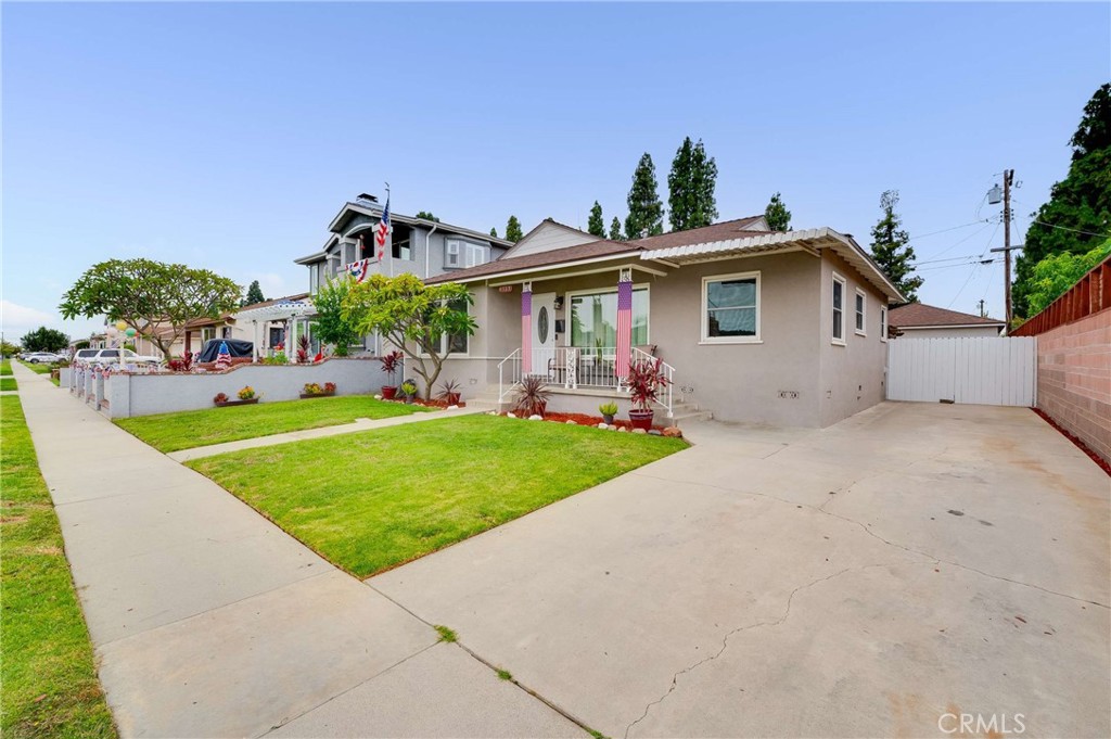 4557 Albury Property Photo 1