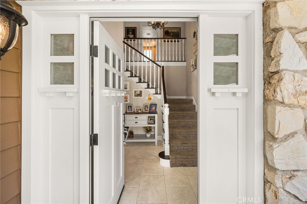5642 Mountain View Avenue Property Photo 7