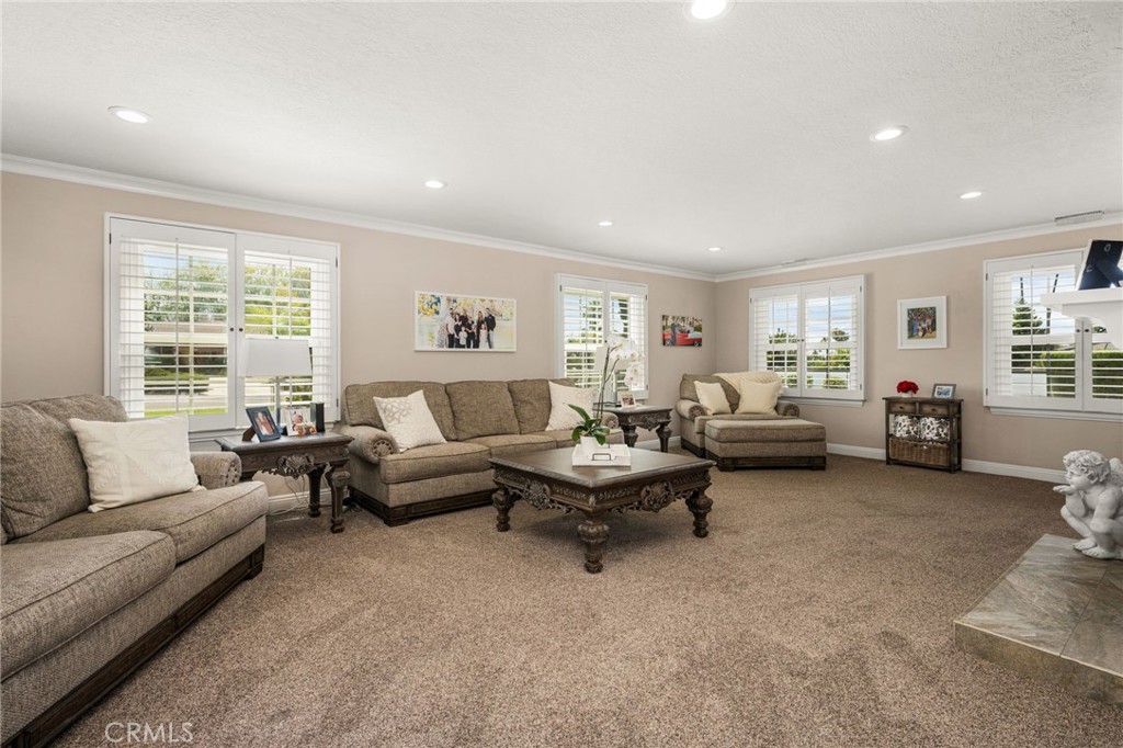 5642 Mountain View Avenue Property Photo 11