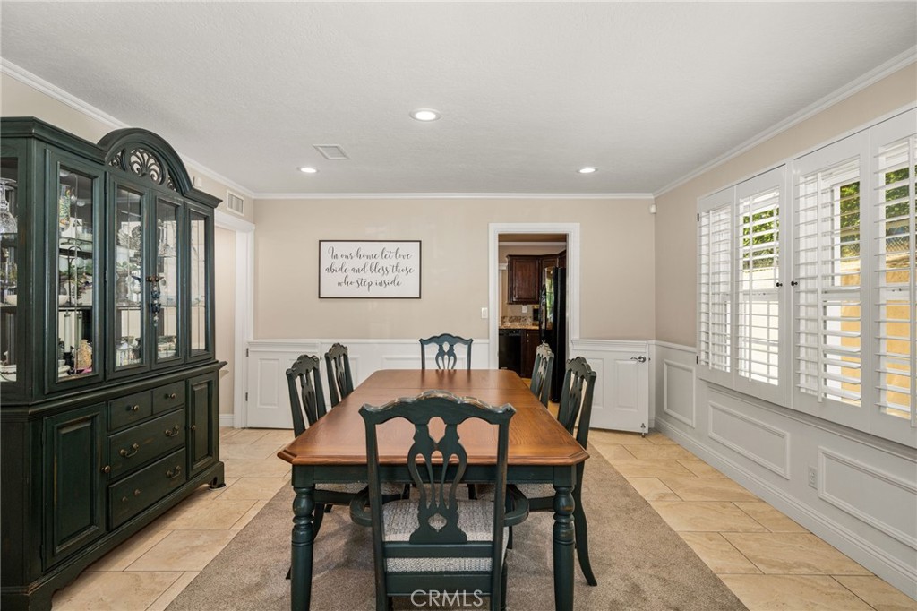 5642 Mountain View Avenue Property Photo 13