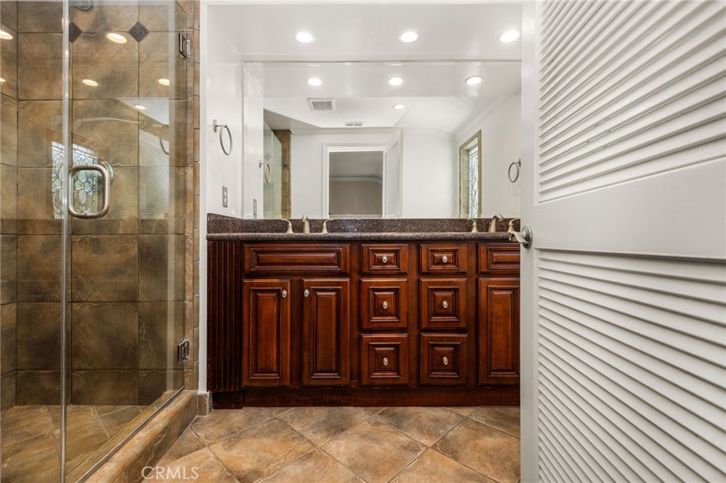 5642 Mountain View Avenue Property Photo 40