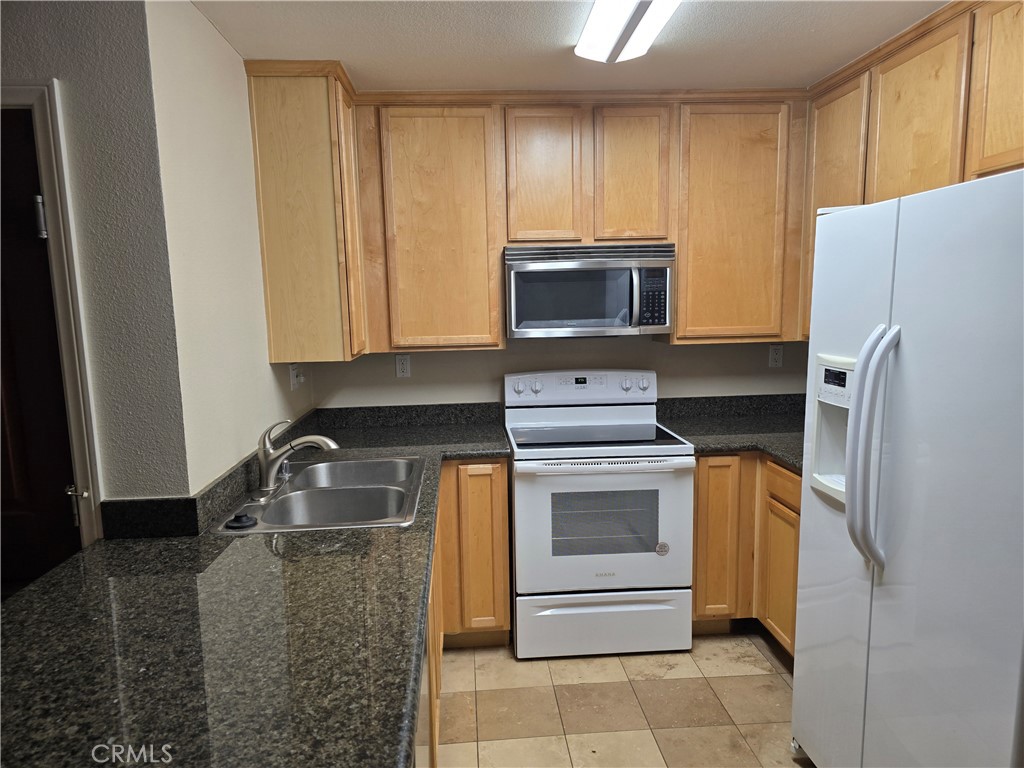 2275 Del Mar Way 106 Property Photo 1