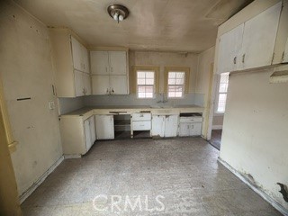 2728 Grand Property Photo 12