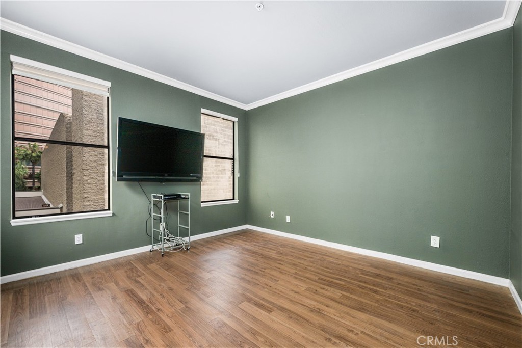 425 E Ocean 440 Property Photo 6