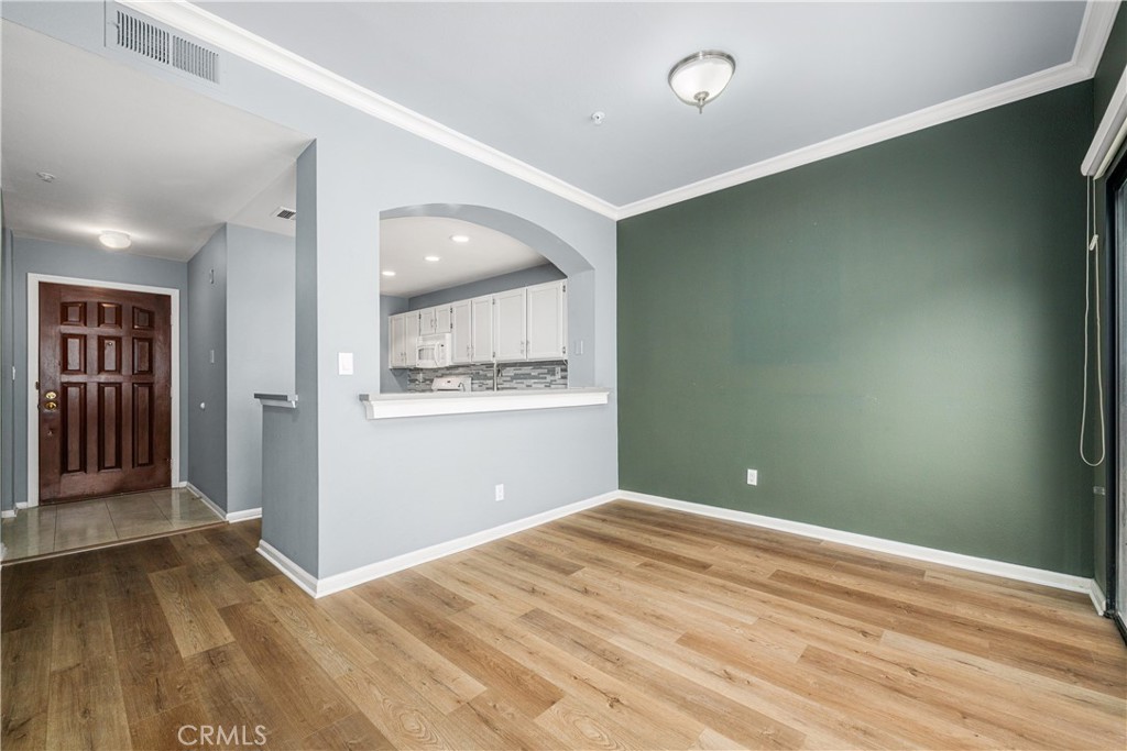 425 E Ocean 440 Property Photo 16
