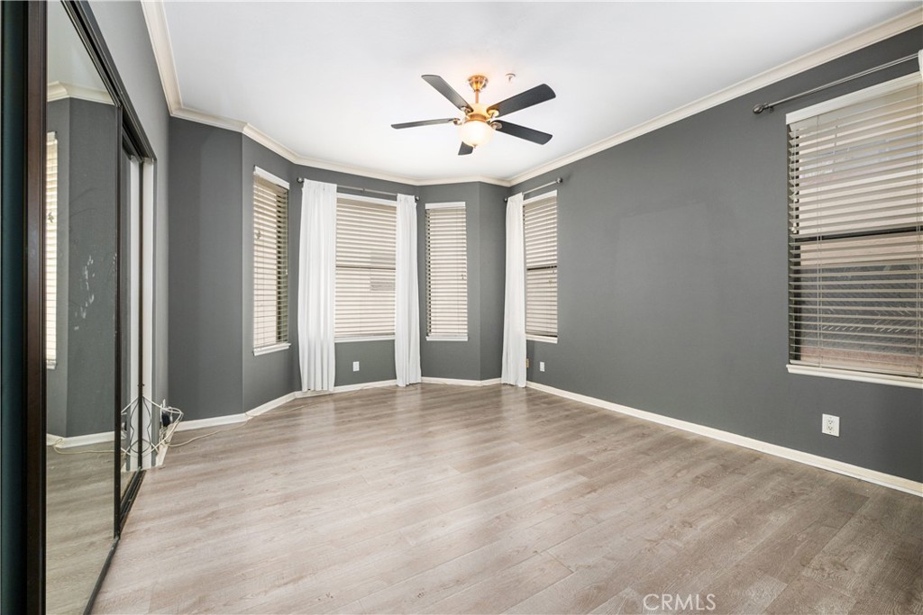 425 E Ocean 440 Property Photo 24