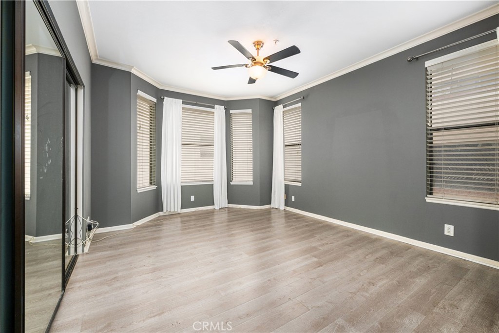 425 E Ocean 440 Property Photo 24