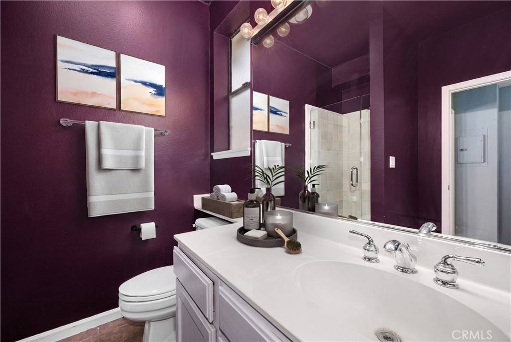 425 E Ocean 440 Property Photo 32