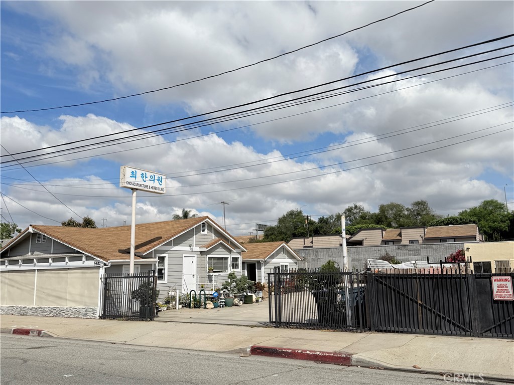 9631 Artesia Property Photo 1