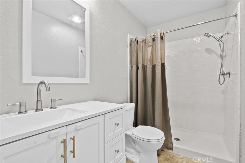 2101 E 21st 102 Property Photo 14