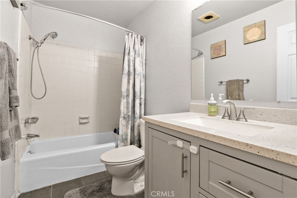 2101 E 21st 102 Property Photo 19