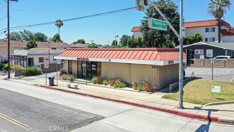 12525 Beverly Property Photo 1