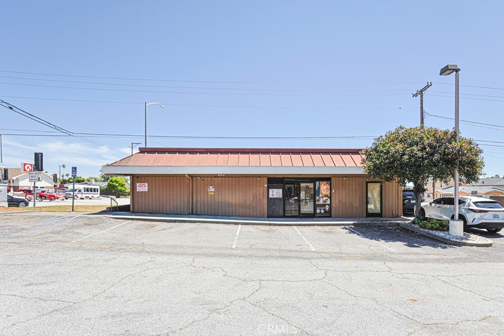 12525 Beverly Property Photo 12