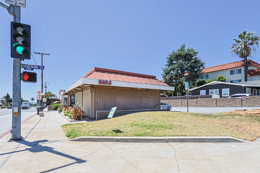 12525 Beverly Property Photo 14