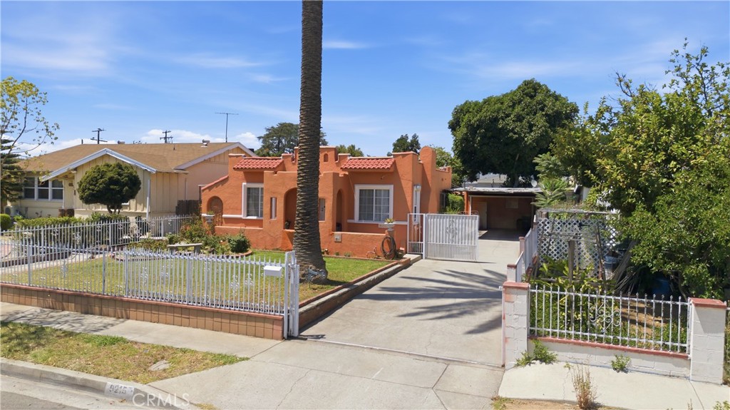 9215 Guess Street Property Photo 3