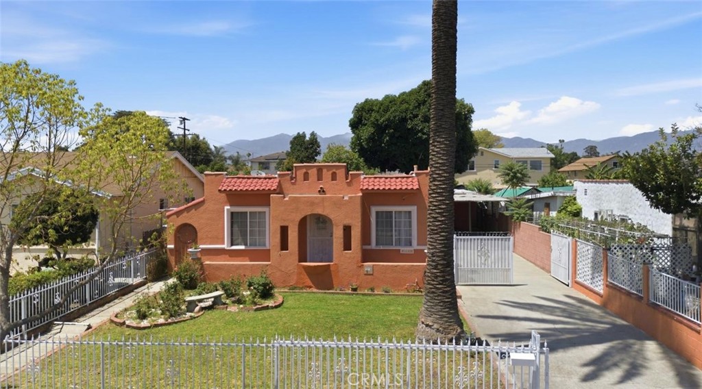 9215 Guess Street Property Photo 4