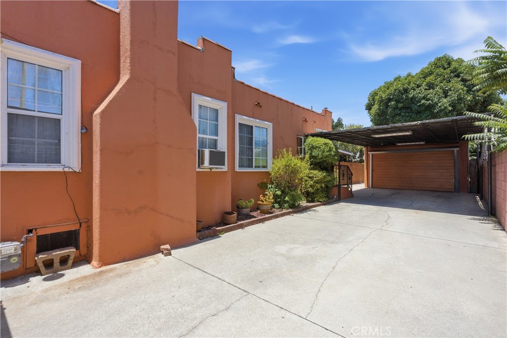 9215 Guess Street Property Photo 6