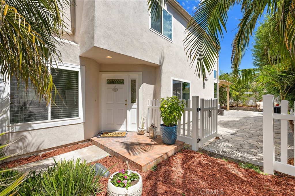 33 Gullwing Property Photo 7