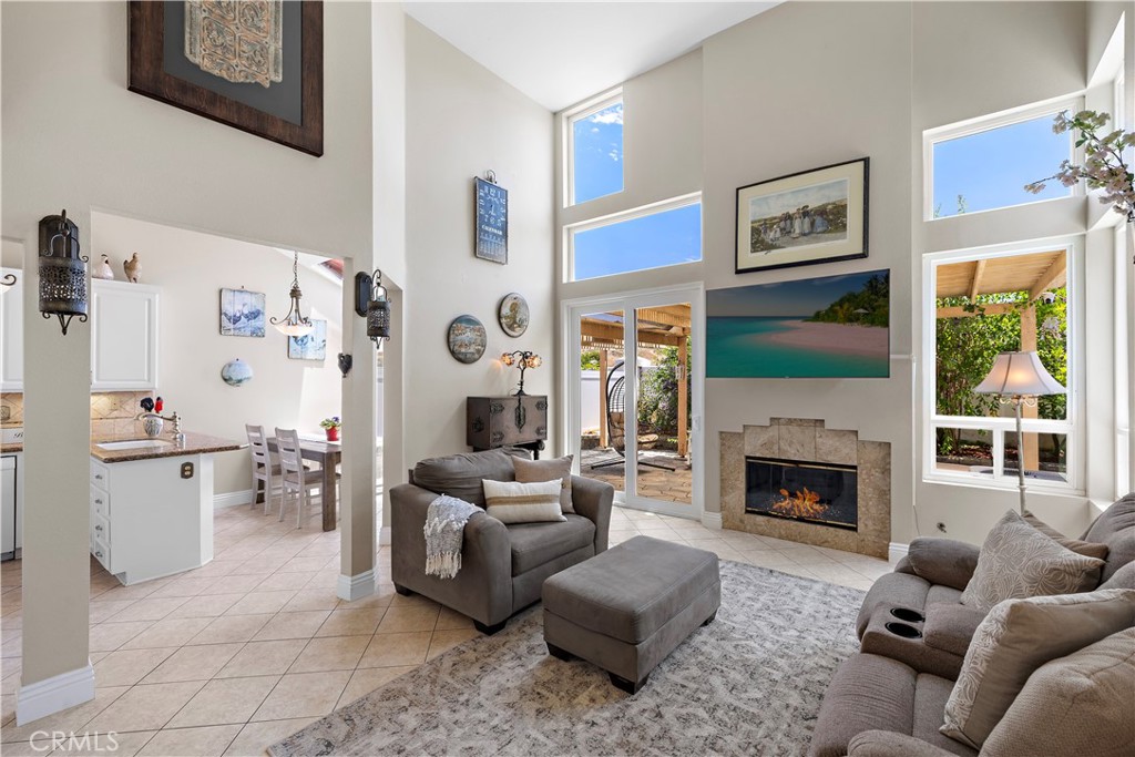 33 Gullwing Property Photo 11