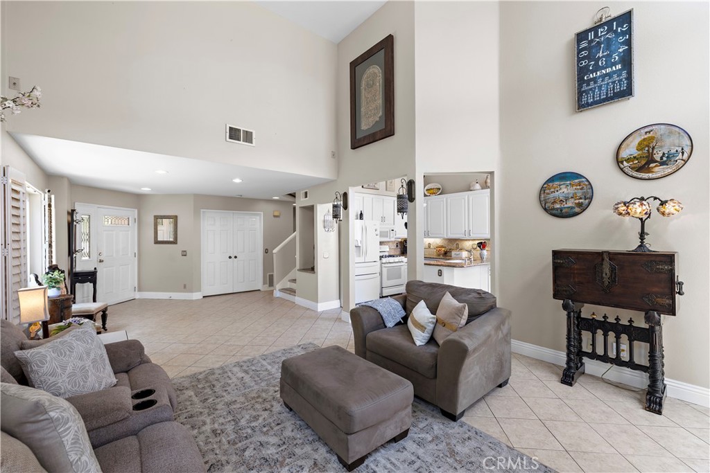 33 Gullwing Property Photo 13