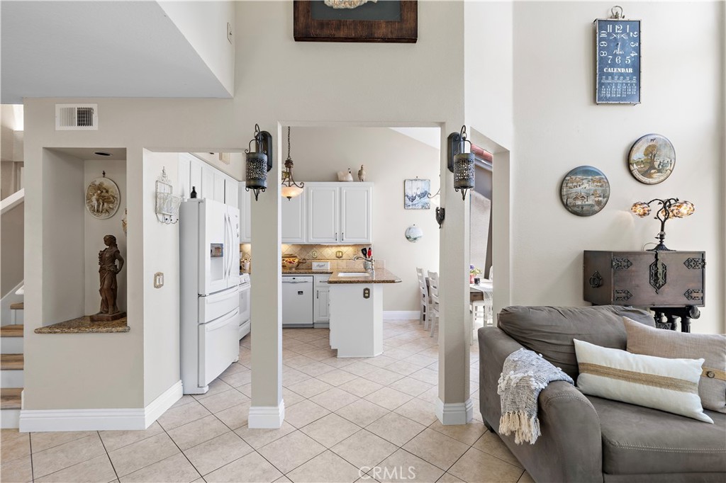 33 Gullwing Property Photo 14