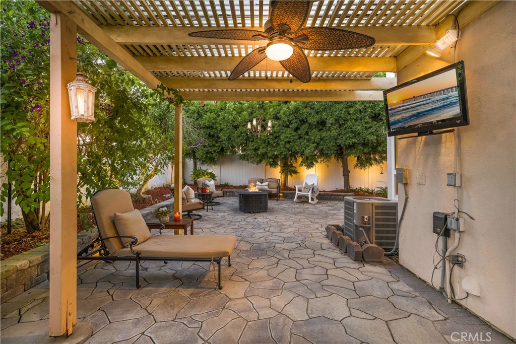 33 Gullwing Property Photo 26