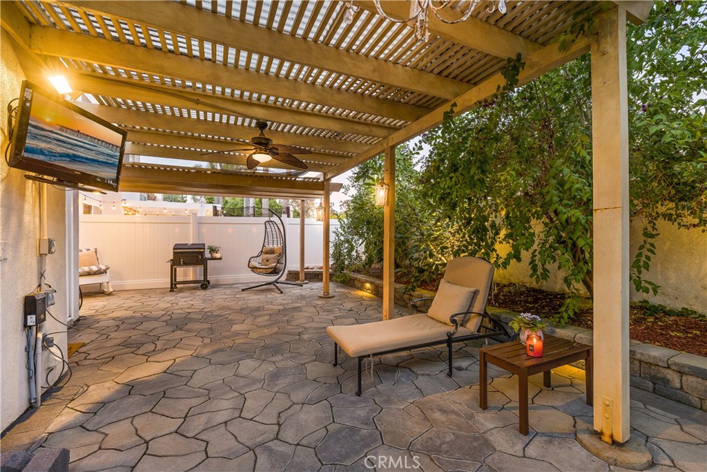 33 Gullwing Property Photo 27