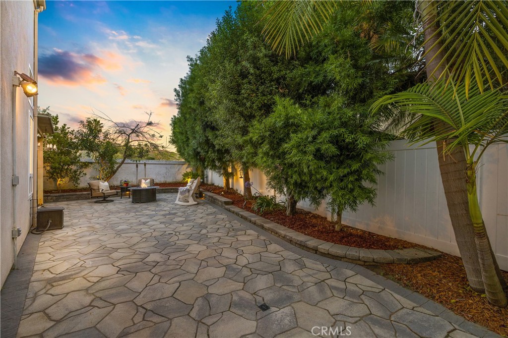 33 Gullwing Property Photo 32
