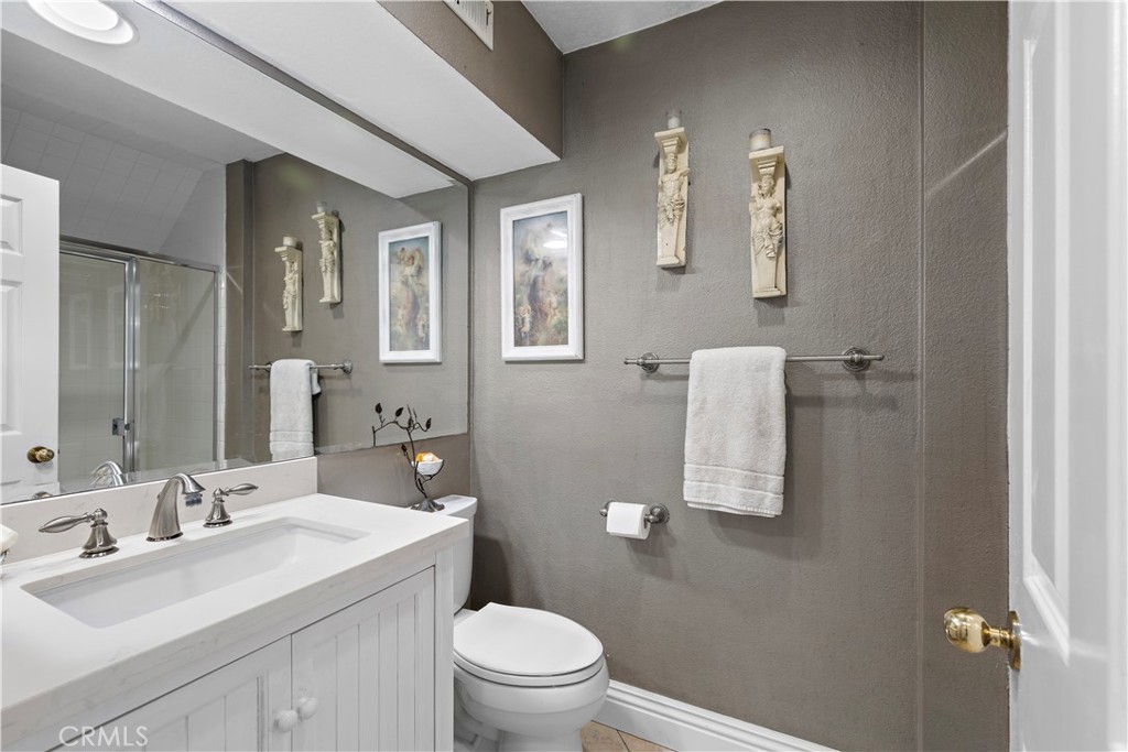 33 Gullwing Property Photo 39