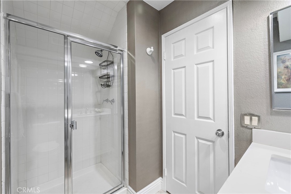 33 Gullwing Property Photo 40