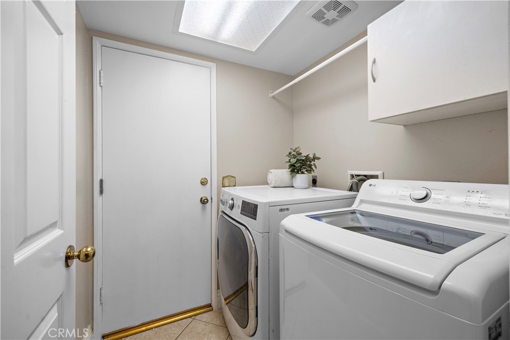 33 Gullwing Property Photo 41