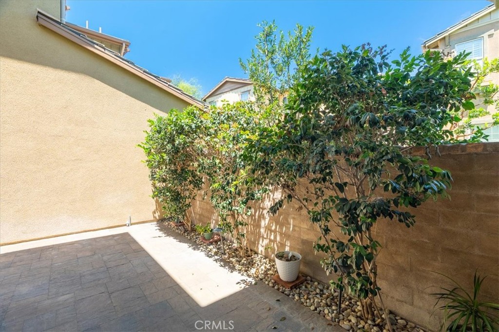 35 Lomada Property Photo 38