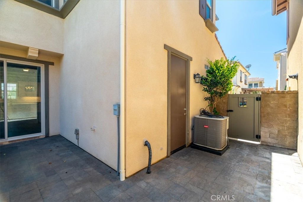 35 Lomada Property Photo 40