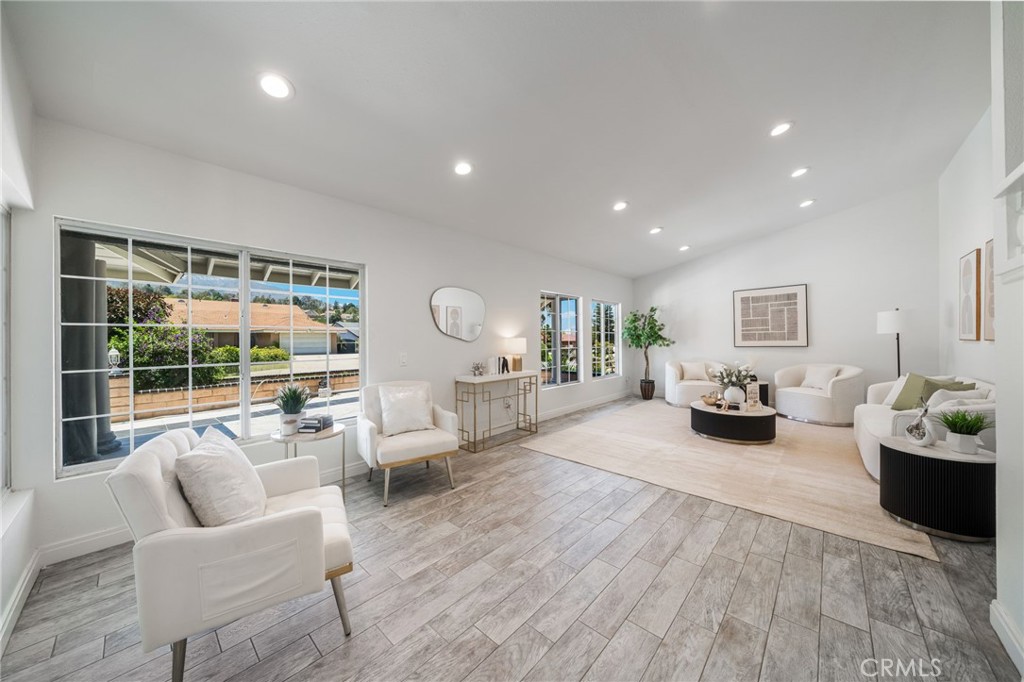 2515 Monterey Peninsula Property Photo 8