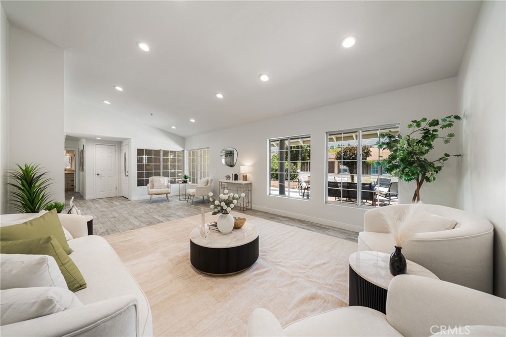 2515 Monterey Peninsula Property Photo 11