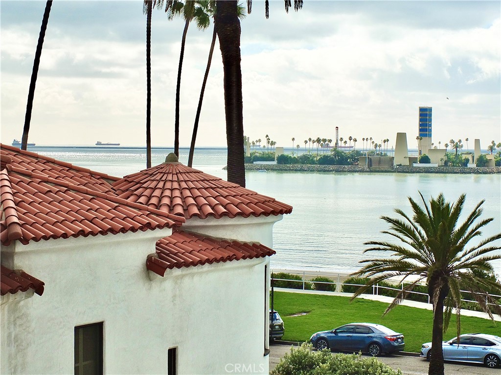 2601 E Ocean Boulevard 309 Property Photo 2
