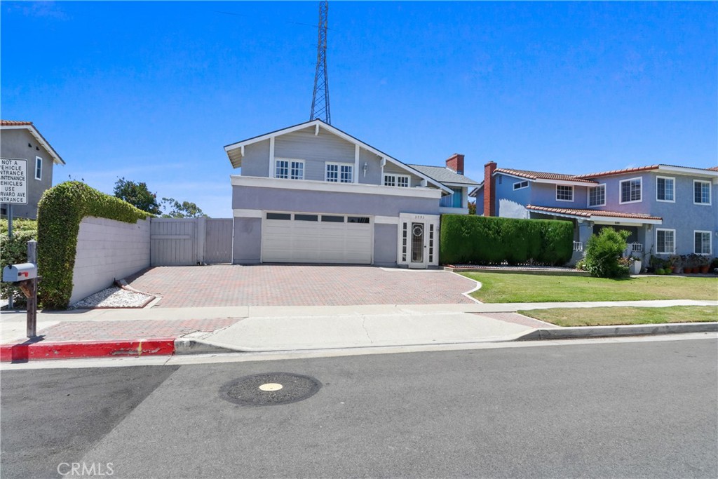 3792 Claremont Property Photo 2