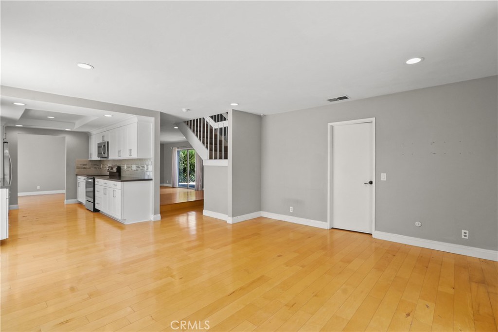 3792 Claremont Property Photo 17