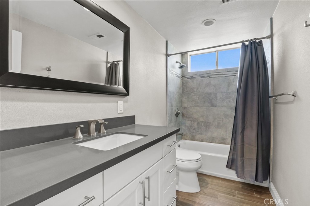 3792 Claremont Property Photo 29