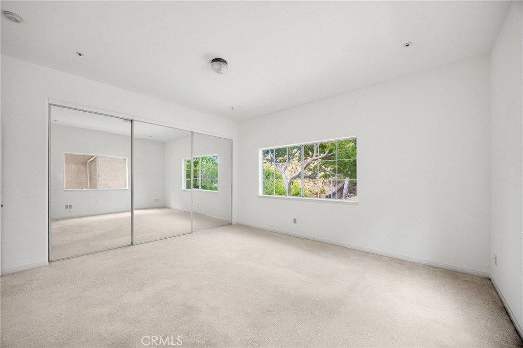 2644 Westminster Avenue Property Photo 11