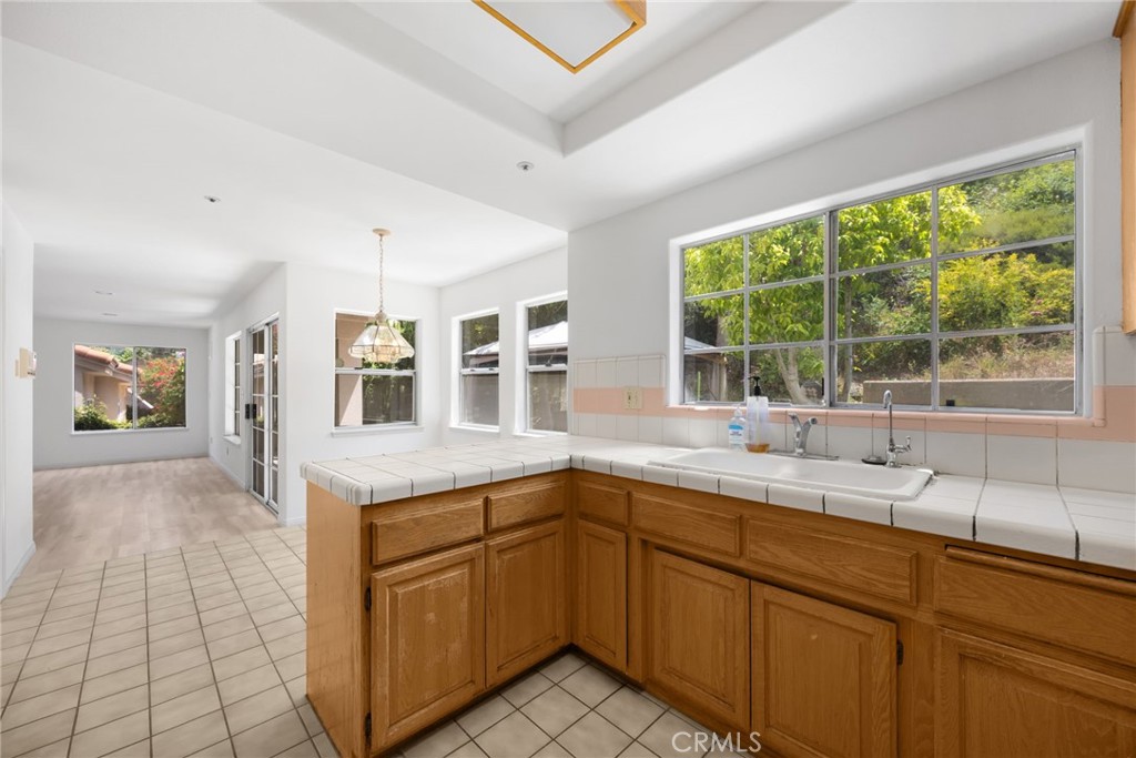 2644 Westminster Avenue Property Photo 20
