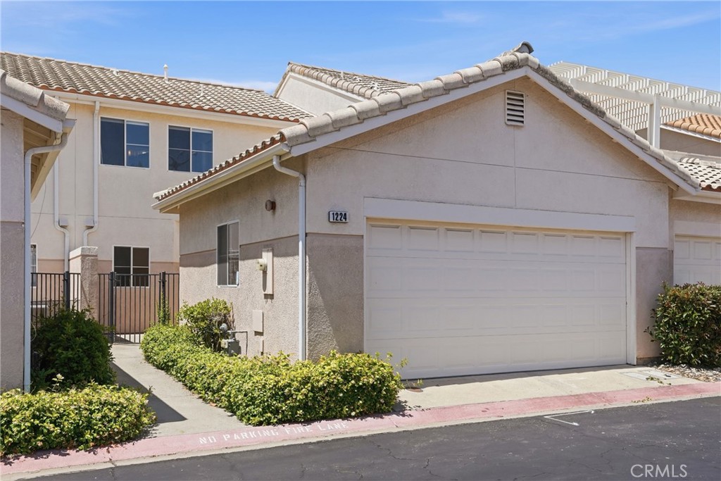 1224 Manzanita Property Photo 1