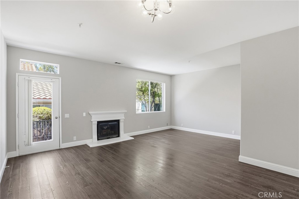 1224 Manzanita Property Photo 6