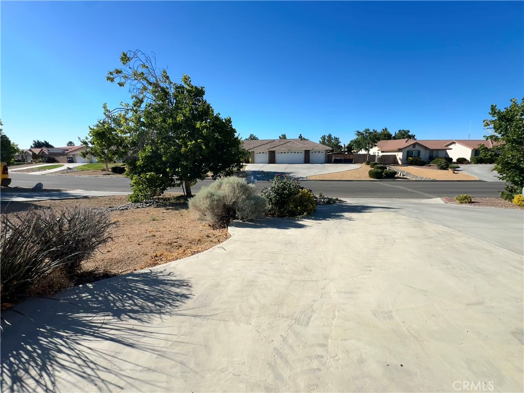 20284 Majestic Drive Property Photo 7