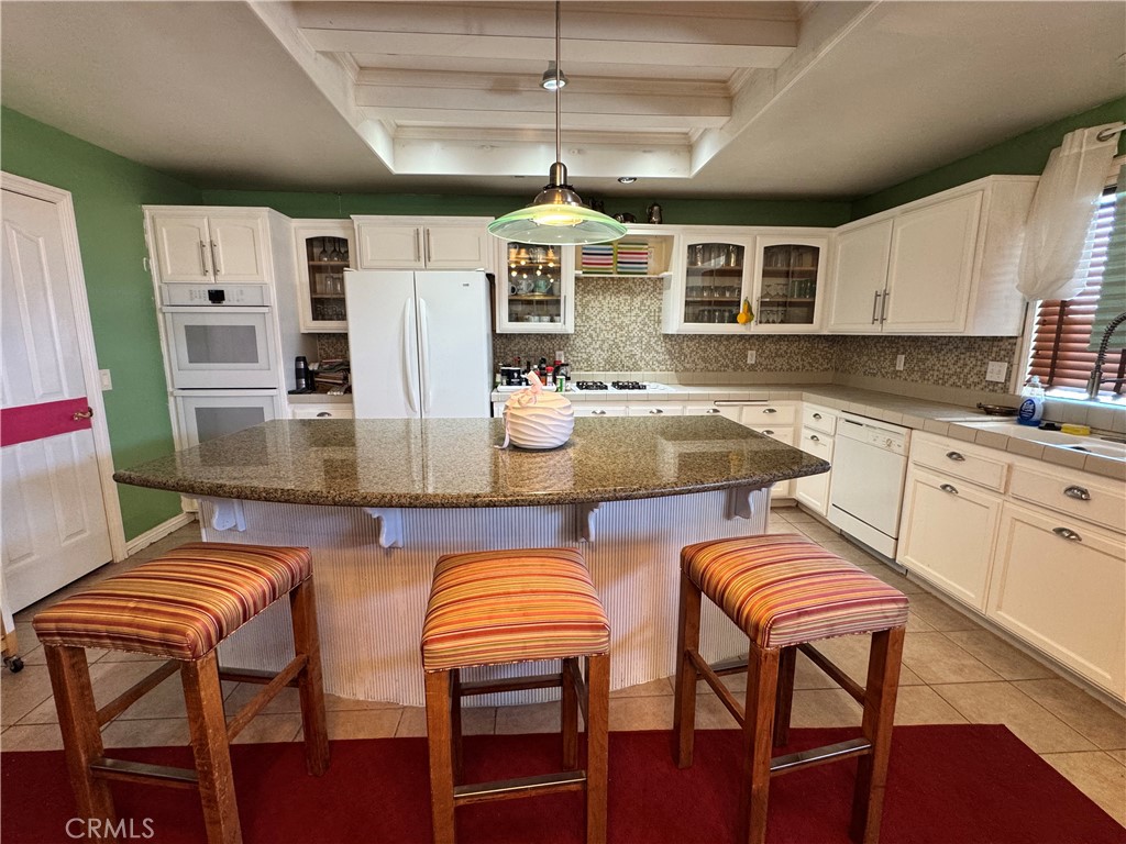 20284 Majestic Drive Property Photo 17