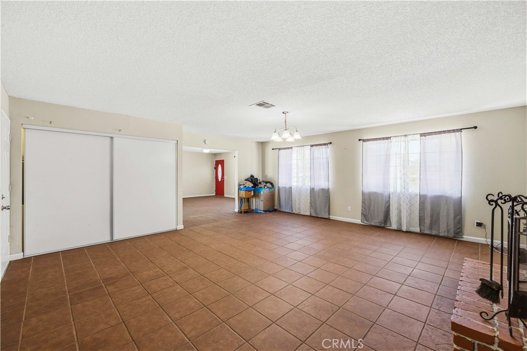15871 E Avenue Q1 Property Photo 4