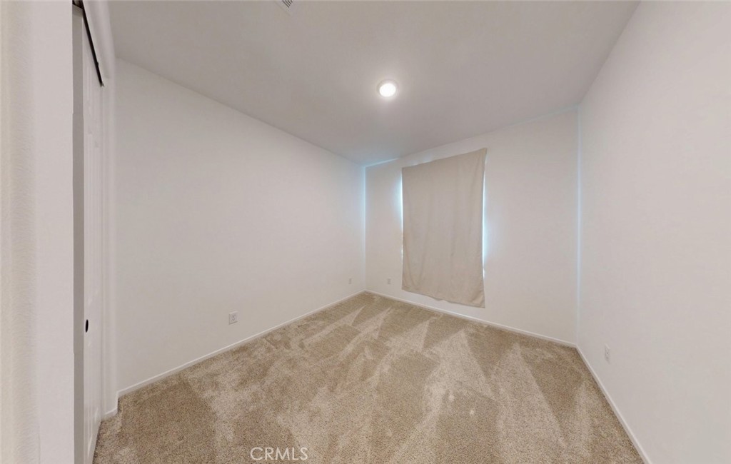340 Lilly Property Photo 8