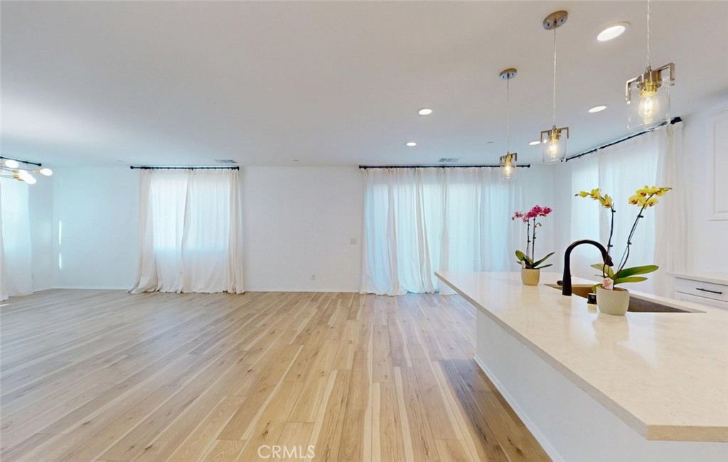 340 Lilly Property Photo 12