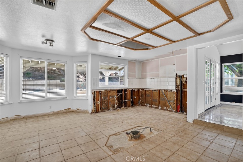 6910 Sycamore Property Photo 9